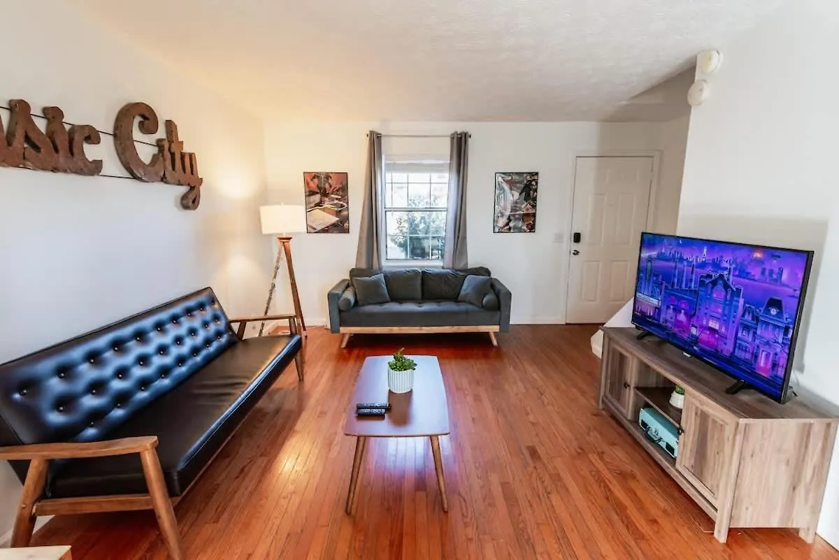 Holiday home The Eastside 2Br Near 5Points Villa Nashville